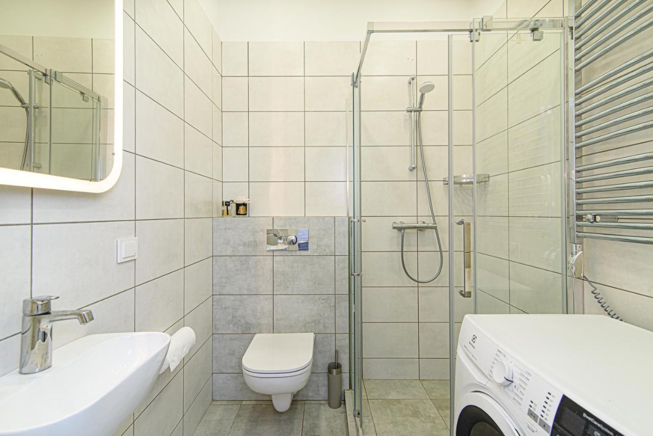 Welcoming Studio In Historic Vilnius With Free Parking By Urban Rent Apartman Kültér fotó