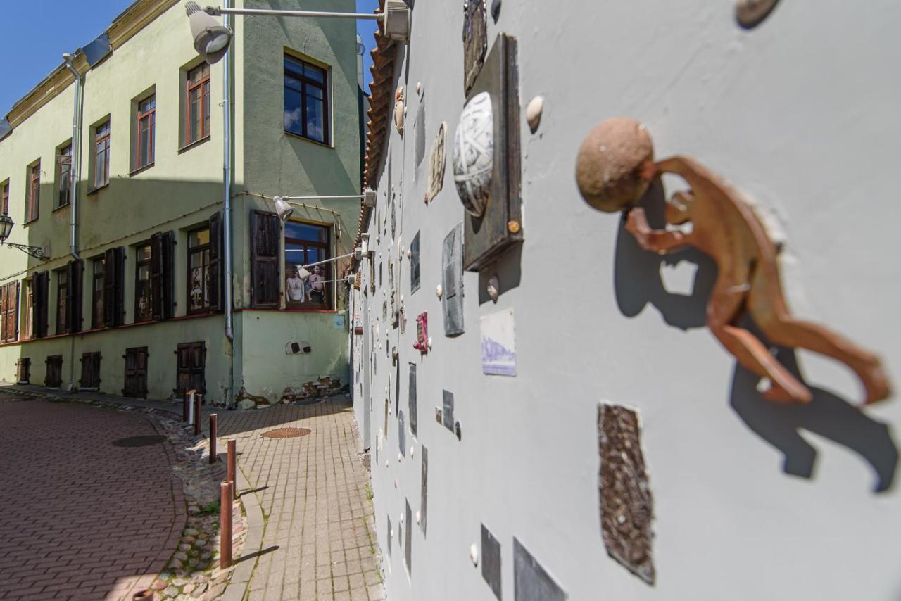 Welcoming Studio In Historic Vilnius With Free Parking By Urban Rent Apartman Kültér fotó