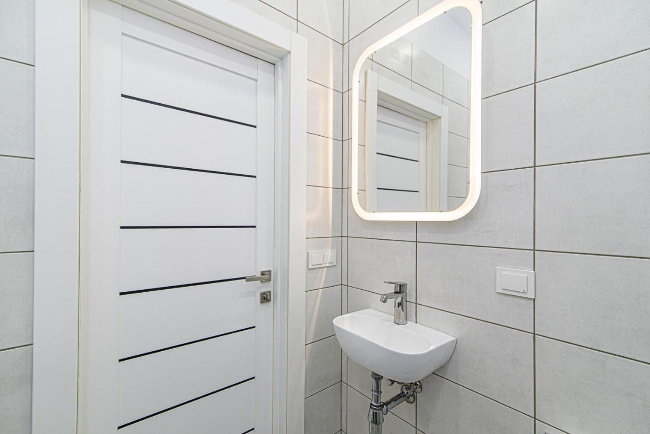 Welcoming Studio In Historic Vilnius With Free Parking By Urban Rent Apartman Kültér fotó